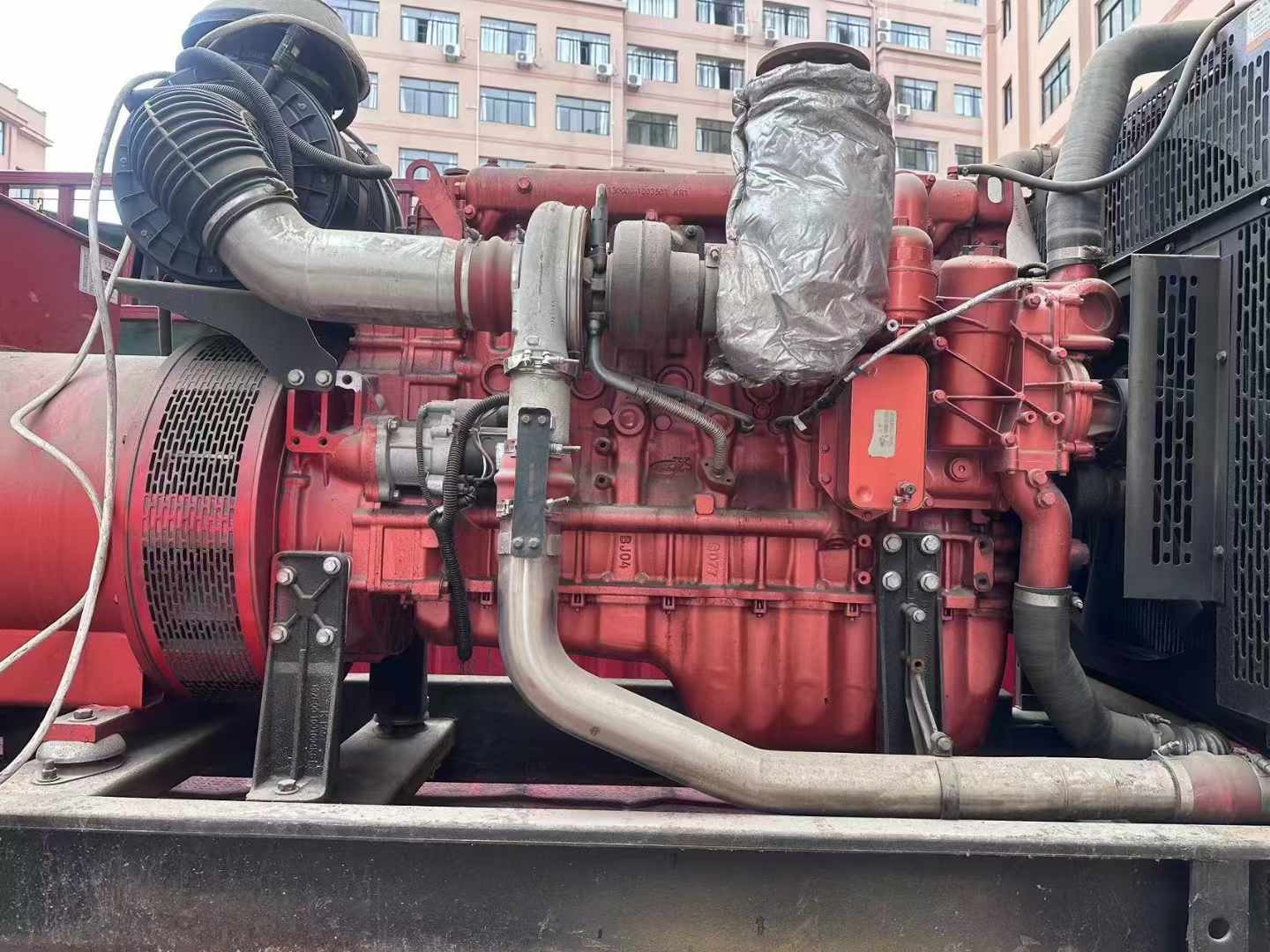 临桂如何选择适合 600kW 柴油发电机组的过载保护器？
