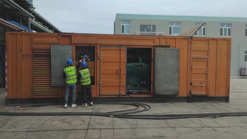 临桂如何检查柴油发电机组的机油油位？